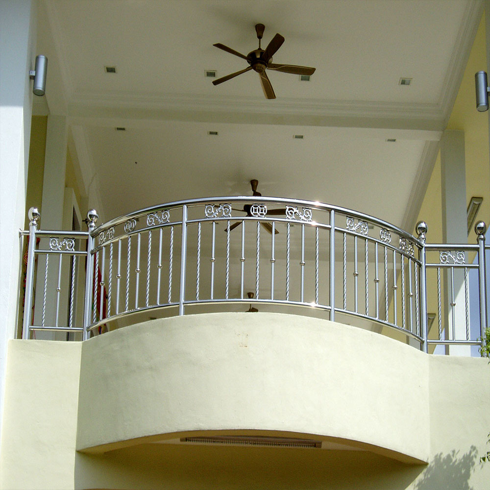 Pasang Railing Balkon Minimalis di BSD