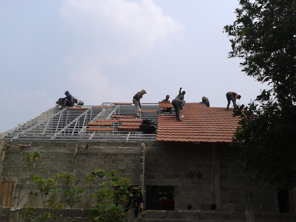 renovasi atap baja ringan Pancoran Mas Depok oleh Petra Truss